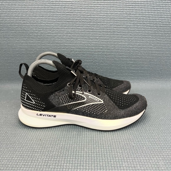 Brooks Shoes - Brooks Levitate 5 Womens Athletic Running Sneakers Sz 7.5 Black Silver Metallic